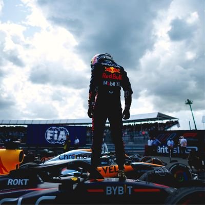 LelouchV10s's profile picture. 