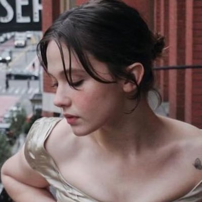 ۟ Profile