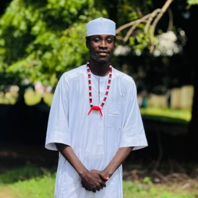 eltaneem14034's profile picture. 