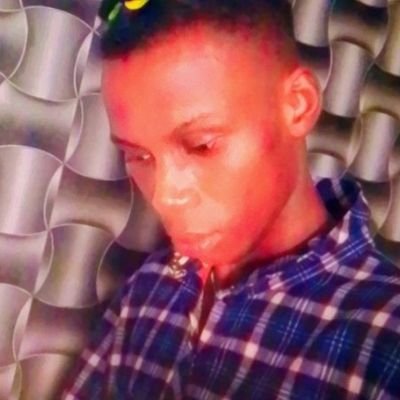 rose1055204's profile picture. artist,lnt bass.up coming star.
surviver
life's story imagination coming soon 👇