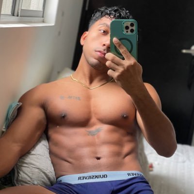 Artista, costeño, Colombiano. https://t.co/L4hFDecGHe