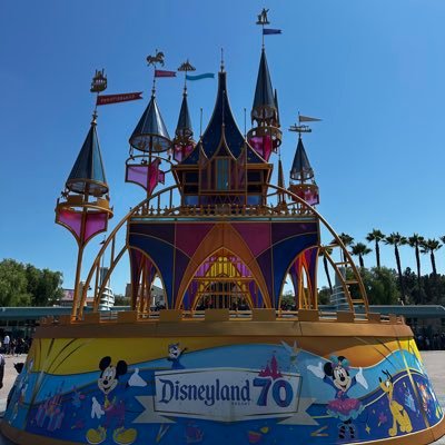 Ikuxy(イクシィ)と申します。ディズニーと飯と旅とゲームが好きな人。世界中のディズニーの地を訪れることを夢見てます。無言フォローでごめんなさい。 2020JGC&SFC(解脱)/紫組 ダイエットしたりトレしたりボディメイク頑張ってます💪