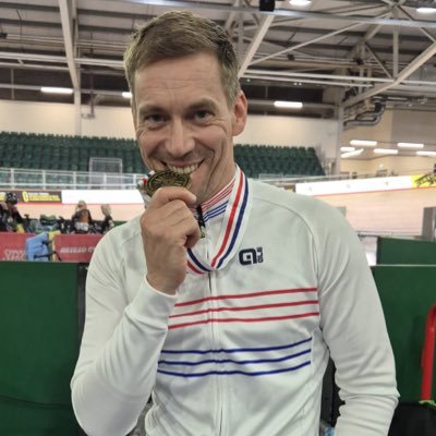 Cyclist for @BorntoBikeRT, does a bit of cooking occasionally. 🇬🇧