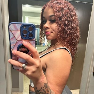 Body of a doll, the mind of a rockstar ❤️🩹 HMU for menu 🍆💦 Telegram: https://t.co/0n4pdTHHtm