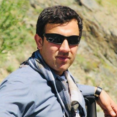 برو قوی شو اگر راحت جهان طلبی/ که درنظام طبیعت ضعیف پامال است