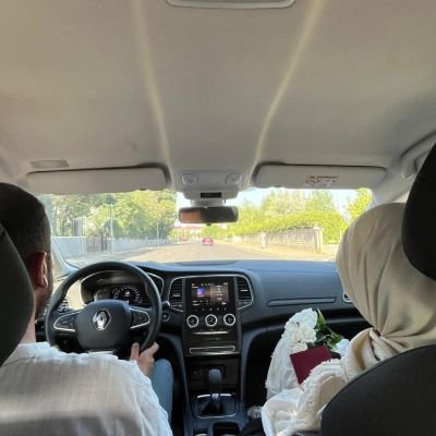 Ya hatalarınla yüzleşir, ya da hatalarınla yüzsüzleşirsin.. çünkü; cahil olmak ayrı,pislik olmak ayrıdır...
📌Sürüden Ayrılmış İdealist Biri