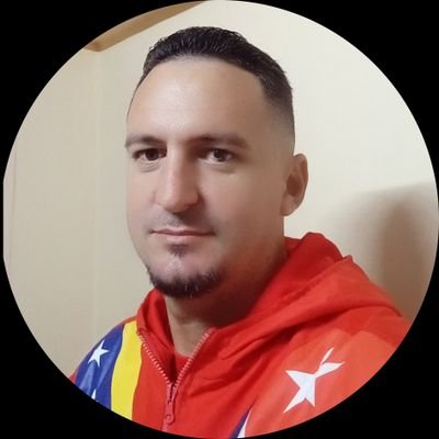 “En las redes sociales no solo compartimos contenido: compartimos identidad, valores y emociones. ¿Qué estás comunicando tú?”