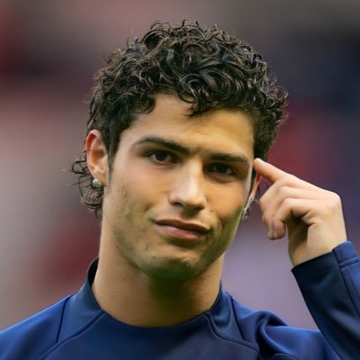 crackedbutalive's profile picture. Life’s messy. Football’s therapy. Here to rant about so many things — when I’m not working.