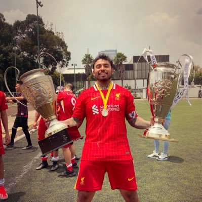 omarlm_17's profile picture. From the famous MexiKop to all the world. 🔴🌎