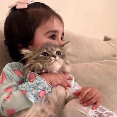 ux_tll's profile picture. ﴿ توفَنِي مُسْلماً وألْحِقني بالصَالِحين ﴾.