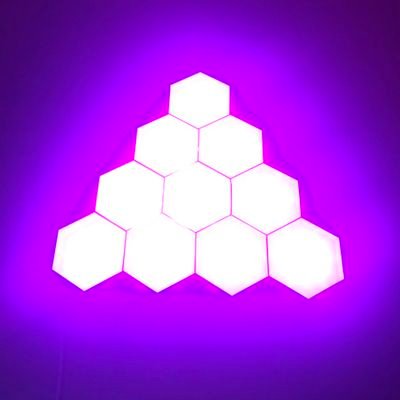 nut_master445's profile picture. I draw the good stuff 🐺