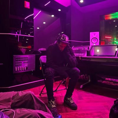 emoanimeking's profile picture. ȶɦɛ ɖɛʍօռ           https://t.co/l1KcaowAoQ