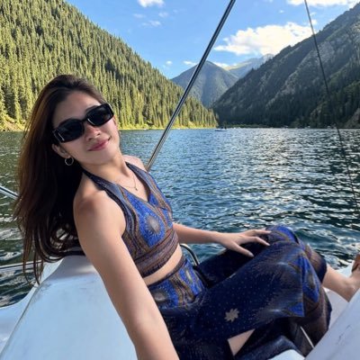 fan account | aiah & BINI | naka holding hands si jho 02-15-25 8:36pm | nabunot ni stacey yung pangalan ko 08-14-25 11:26am