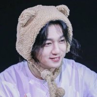 Clementine (@wpalaak) 's Twitter Profile