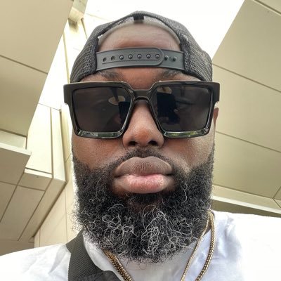 Gator Fanatic • Bucs Faithful • Entrepreneur • YouTuber • Black Father