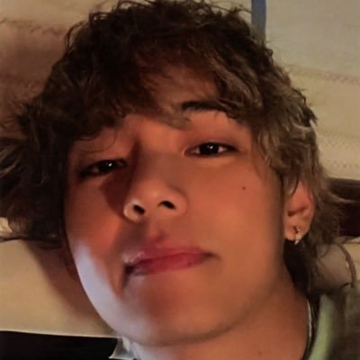 herlos_'s profile picture. he/him