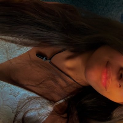 dayiroz35's profile picture. Este mundo y esta sociedad te hacen perder la cabeza