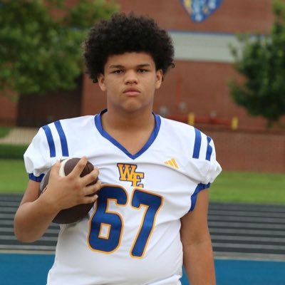 juniorLev82181's profile picture. 