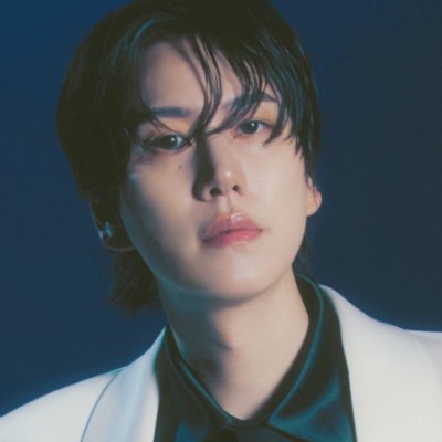 .⋅ ˚̣–☆ 𝘚𝘶𝘱𝘦𝘳 𝘑𝘶𝘯𝘪𝘰𝘳 = 𝘩𝘰𝘮𝘦 »♡
˗ˏˋ 𝗺𝘆 𝘄𝗼𝗿𝗹𝗱: 𝑰-𝑫𝑳𝑬 ; 𝑲𝒖𝒓𝒐𝒔𝒉𝒊𝒕𝒔𝒖𝒋𝒊 ; 𝑫𝒐𝒏𝒈𝑾𝒐𝒐𝒌 ˎˊ ˗.
@xiaowontons💚
