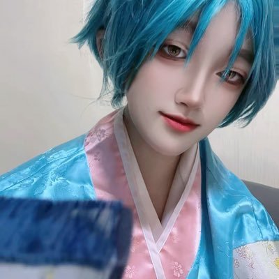20⬆ 가공매우많음주의 🌸 정트 : @sleep__cos 🌸 📍이별은 블언블📍 💫 주력: 화산귀환 / BL, 이영싫, 새연, 프세카 등 잡덕✨무대팀사랑해 💫