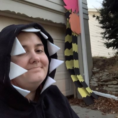 Lizzycat94's profile picture. UARK Alumni| K State Alumni|Track Wife| Kansas Wine Expert| Passionate about sustainability| she/her