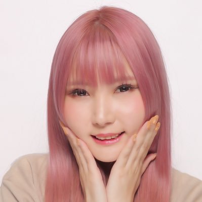 パチスロ演者志望⭐️株式会社KING所属🎰@KING_TV51📺フォロワーさん増やしたい🥹パチスロ🎰パチンコ🟡麻雀🀄️競馬🏇グルメ🍴旅行🛩好き💕現在発売中👉欧州サッカー選手名鑑📕その他CM.関西ウォーカーなど掲載ありました⭐️ライバー事務所代表🫡 #パチスロ #スマスロ #麻雀 #大阪