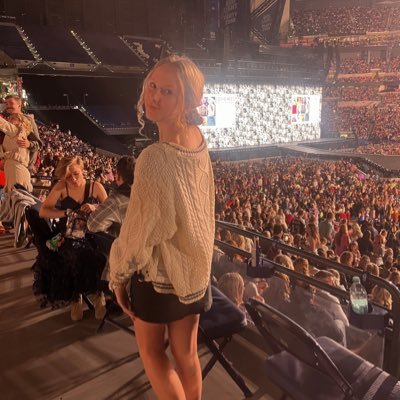 ⋆𐙚₊˚⊹ eras indy n1 ~ tsou tour chicago ~ ultrasound tour columbus | taysabtucklordeoliviagracie enthusiast ౨ৎ | fots #1 fan | she/her | 17 | TN x 1 𐙚₊˚⊹ ⋆