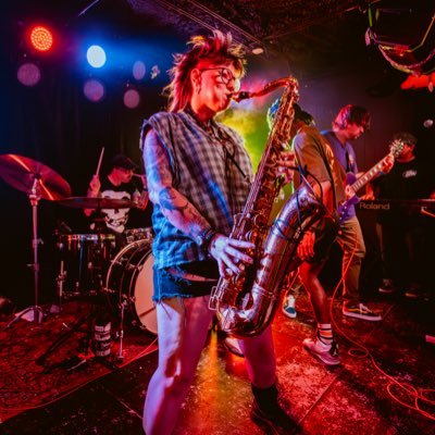 I just wanna play my sax & jump around ~ they/them