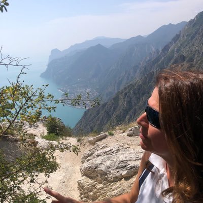 StraneoSilvia's profile picture. Sono un dirigente, sono stata un amministratore locale. Il mio impegno e’ nella comunità