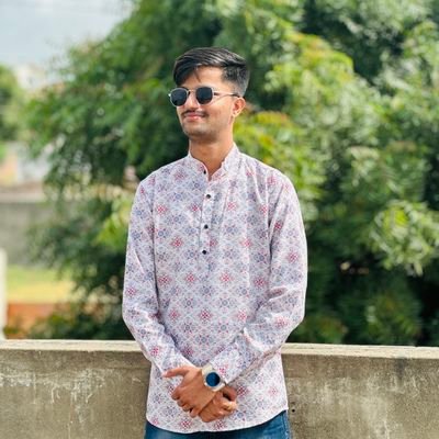 garva_hiten's profile picture. Whenever I find the key to success Someone changes the lock...!!