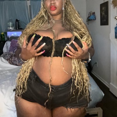 ♡ 18+ ♡ DM FEE $10 ♡ CASH APP $MOONLOVER444 🦄 OR talk to me on onlyfans/fansly (links in bio) ♡ NO MEETS OR FTS 🙅🏾♀️ ♡ sfw @oddpapaya