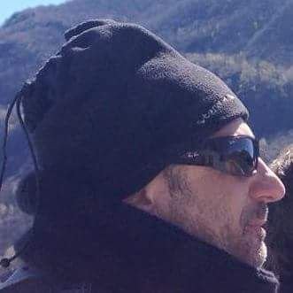 Non posso insegnare nulla a nessuno...
ma la mia opinione la esprimerò sempre e comunque... se siete antifascisti giratemi alla larga...🤚🇮🇹