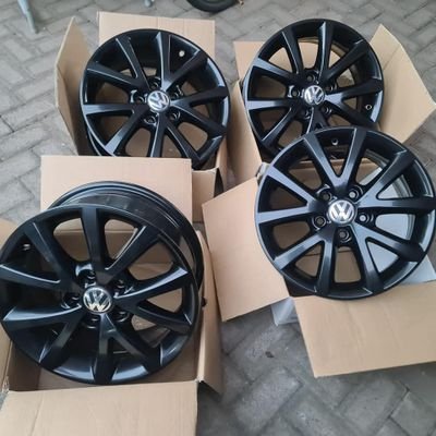 AkoredeYuslove's profile picture. 