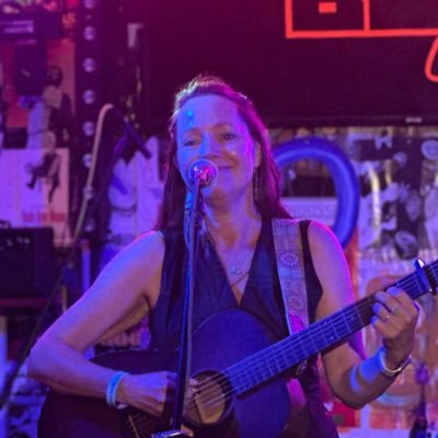 Little Lore (AKA Tricia Duffy) americana singer of short long-stories | management Carrie Hustler | NSAI UK chapter co-ord