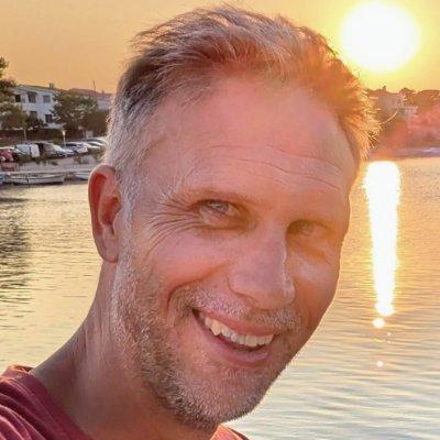 Open Source Software Engineer ❤️🌻
https://t.co/j4dhTqmNI4
https://t.co/jEqtnmCV0q
OSS, blogs & talks
TypeScript | ts-loader | DefinitelyTyped | C# | Azure