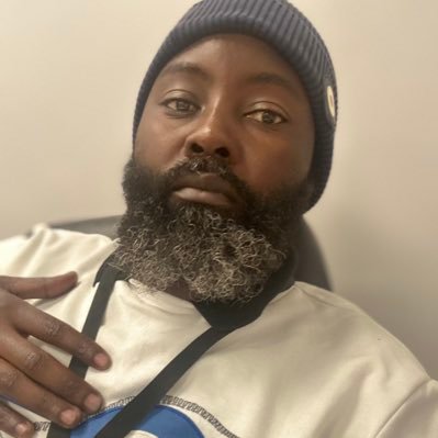 uHlabangane133's profile picture. Music & Lights 😎