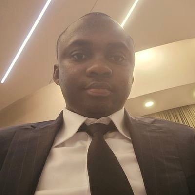 BokunguRoger's profile picture. •Juriste d'Affaires📚⚖️
•Mines et Carrières 
•Chercheur en Droit
•Époux/Père 
•Chrétien