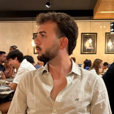 RuiErmitao's profile picture. Apaixonado pelo desporto rei ⚽