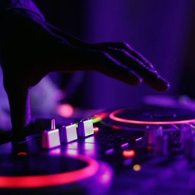 Unearthing ancient grooves for modern hips.