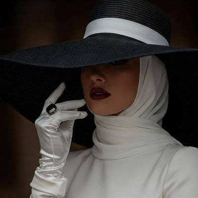 حسابي القديم فيه مشكله
ده حسابي الجديد دوروا عليا يااصحابي