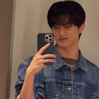 rynserin's profile picture. satu dua ikan buntal
tidurku seperti ikan buntal