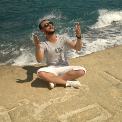 لا تنتظر ان اعيش ب وش ف زمن الاحا والمعلش 🤚 #من_لم_يعشق_الاهلى_لم_يخلق_بقلب🦅❤️