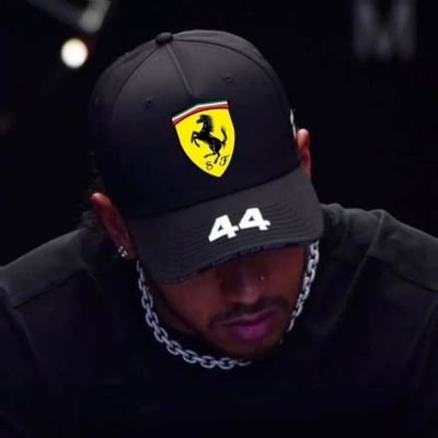 26_manasseh's profile picture. Omni paratus 
.
.
Amor Vincit Omnia