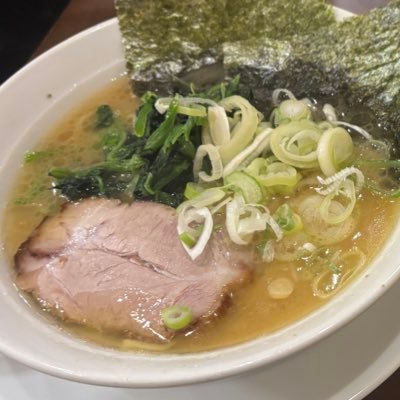 THE PAYOUTS/The Suuzys/OUR HOUSE/Dynamite Platoon /ベーシスト。温泉美食倶楽部平部員。バンドの音源はコチラから→ https://t.co/W9McjWQp9A