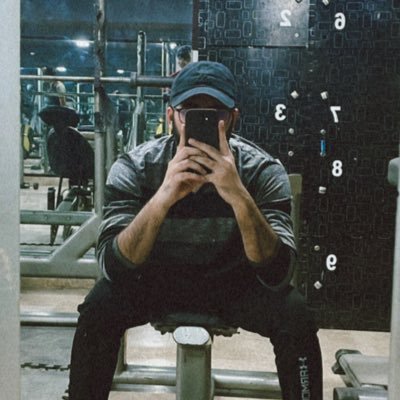 khannxvr's profile picture. doing the damn thing