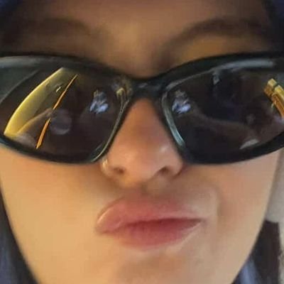 legandarymole's profile picture. 