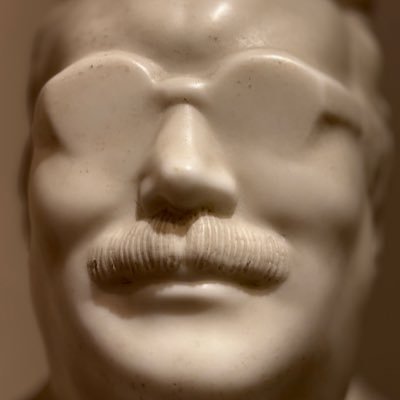 RolandVlemmix's profile picture. Leadership I Consulting I Logistics