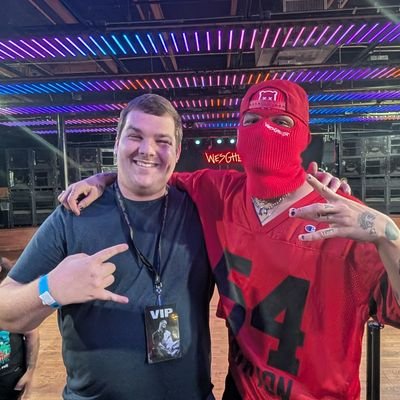 Kello1em's profile picture. Hi,

I like music, video games, and sports.