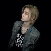 스시 (@next_doorrrrrr) 's Twitter Profile