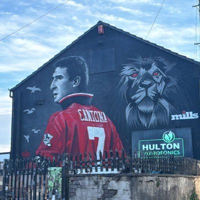 ProperSweat's profile picture. 
